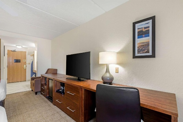 Comfort Inn Kissimmee image 6