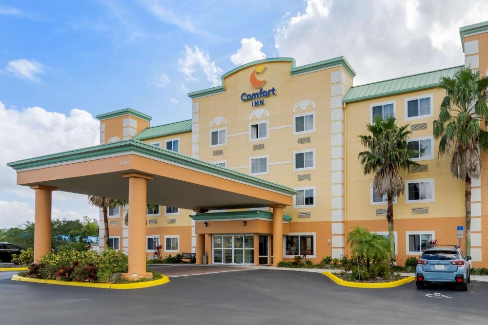 Comfort Inn Kissimmee Main image